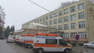 Деца раждат деца: 2800 малолетни и непълнолетни момичета са станали майки през миналата година