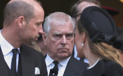 Принц Андрю вече не е принц заради връзки с Джефри Епстийн