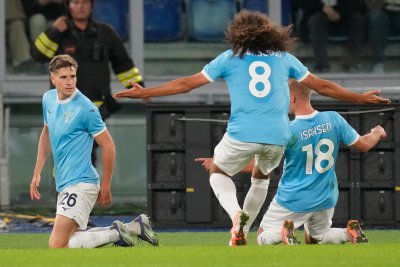 Лацио се справи с Каляри в Серия А