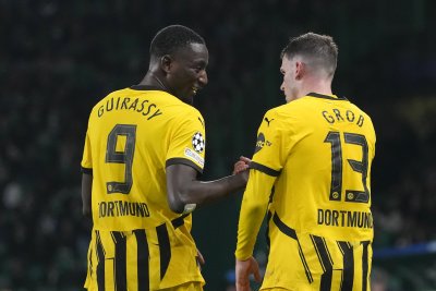 Дортмунд се изкачи на второто място в Бундеслигата
