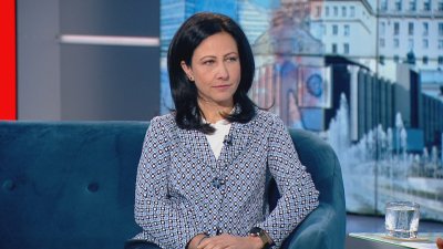 Цвета Рангелова, "Възраждане": Пенсионните фондове са пирамида, парите на хората не са защитени