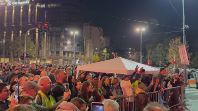 Напрежението в Белград остава високо
