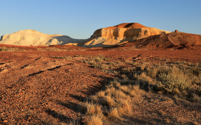Древни скали в Австралия дават представа за произхода на Земята и Луната