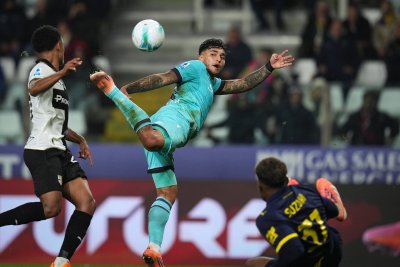 Болоня отказа десет от Парма