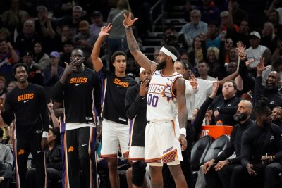 Джейлън Грийн с впечатляващ дебют за Финикс при победа над Клипърс