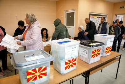 ВМРО-ДПМНЕ печели изборите в Северна Македония