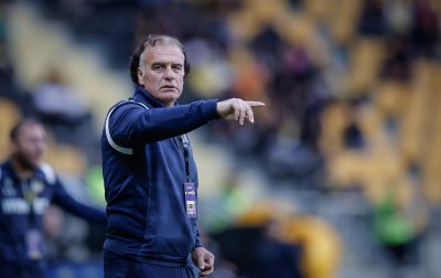 Ботев Пловдив с благодарности към Иван Цветанов