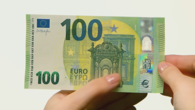 Новите евробанкноти: Как да ги различаваме от фалшивите?