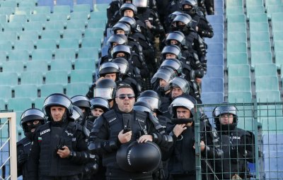 Икономическа полиция ще спира феновете с фалшиви билети за Вечното дерби