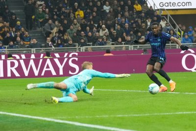 Интер надигра Лацио и се изкачи на върха в Серия А