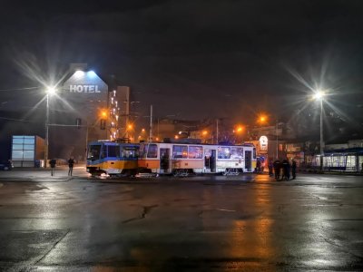 Катастрофа между 2 трамвая и бус в столицата