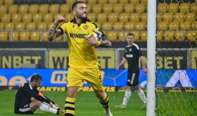 Димитър Митков осигури първа домакинска победа на Ботев Пловдив в Първа лига