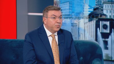 Костадин Ангелов: Решението за особен управител гарантира сигурността на доставките на горива