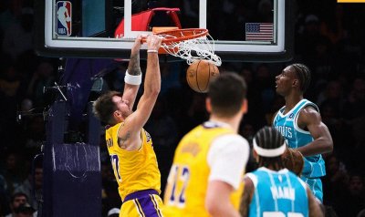 Лука Дончич върна усмивките в Лейкърс (ВИДЕО)