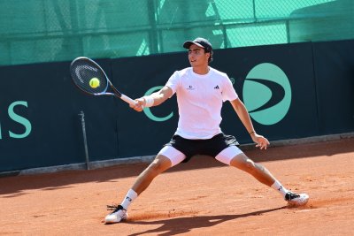 Иван Иванов отпадна на четвъртфиналите на турнир в Анталия