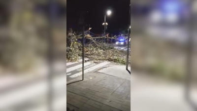 Предупреждение за ураганен вятър в Царево