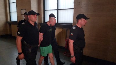 Заради жестокост и причиняване на смърт на животни: Красимир Георгиев и Габриела Сашова отиват на съд