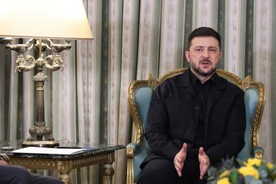 Зеленски пристига в Париж: На фокус са енергетиката и отбраната