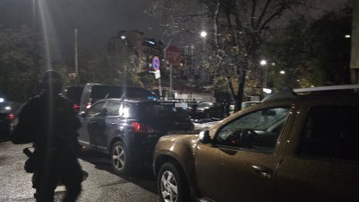 Хванаха автоджамбаза с прякор "Джуджето" в действие (СНИМКИ)