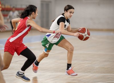 Отборите на България завършиха с убедителни победи на турнира на ФИБА в Косово