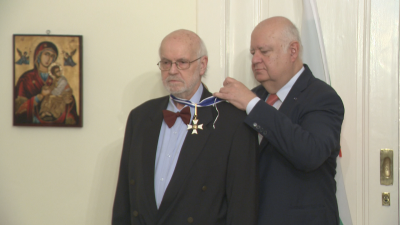 Българският виолончелист проф. Анатоли Кръстев беше награден с орден от Бразилия