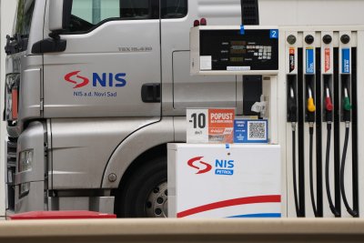 Съдбата на сръбската компания НИС: Белград проучва българския опит