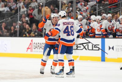 Младок осигури успеха на Ню Йорк срещу Юта в НХЛ