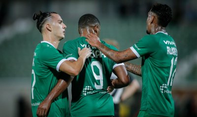 Лудогорец удължи договорите на двама от лидерите си