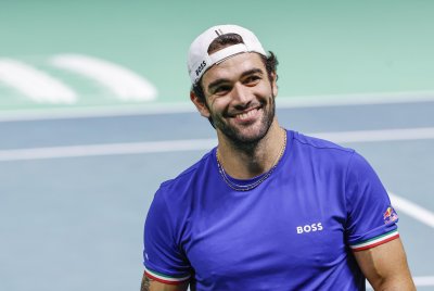 Матео Беретини даде аванс на Италия във финалната среща срещу Испания за Купа Дейвис