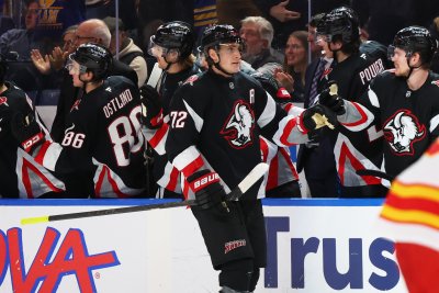 Бъфало се разправи с Чикаго в НХЛ