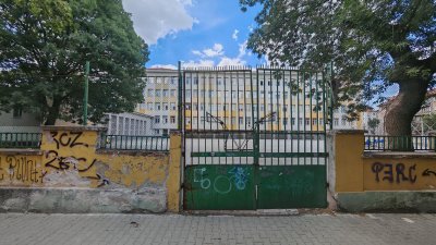 Спор за училищните дворове - да останат заключени или да са отворени извън учебно време?