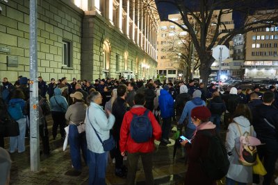 Протест срещу Бюджет 2026 пред парламента