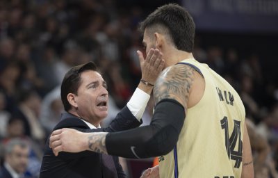 Барселона с фалстарт при дебюта на Хави Паскуал в Евролигата