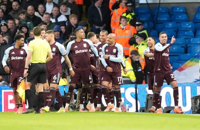 Морган Роджърс спаси Астън Вила срещу Лийдс, Груев остана на пейката