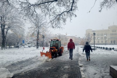 Обилен сняг изненада Босна и Херцеговина (СНИМКИ)
