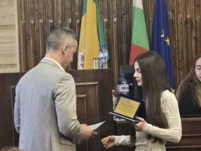 Габриела Дончева бе наградена за Спортист на Добрич за октомври