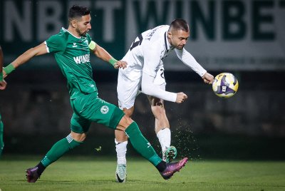 Трудна, но ценна победа за Славия