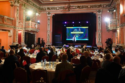 35 000 лева събра благотворителният търг „Шампиони и приятели даряват"