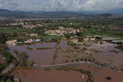 В Гърция обявиха червен код за опасност от интензивни валежи