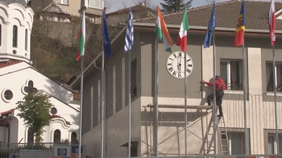 Технологиите "събудиха" камбанения звън в Неделино