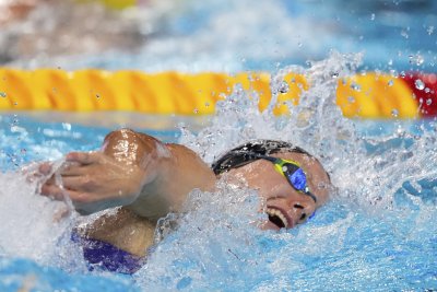 Изабел Гозе постави европейски рекорд на 400 метра свободен стил в малък басейн