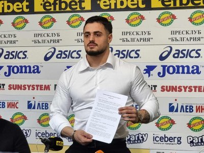 Карлос Насар: Ще разпиша договора не заради Стефан Ботев, а заради хората, които са ме подкрепяли, оставам да се състезавам за България