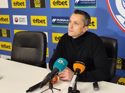 Христо Янев: Мога да похваля старанията на футболистите