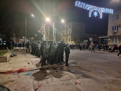 Tensions Rise During Protest Outside &ldquo;MRF &ndash; New Beginning&rdquo; Headquarters