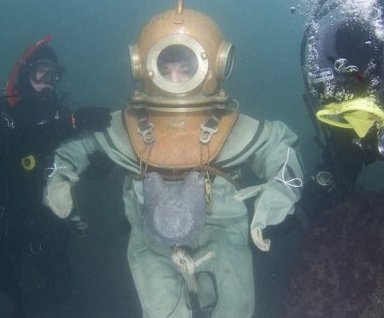 Burgas Divers to Take Part in Retro Diving Display for the City&rsquo;s St. Nicholas Day Celebrations