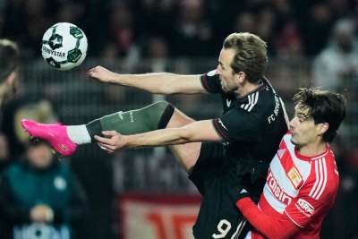 С доза късмет Байерн Мюнхен отстрани Унион Берлин и се класира за четвъртфиналите за Купата на Германия