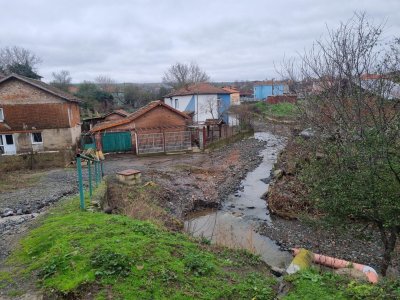 Описват щетите след пороя в созополското село Зидарово