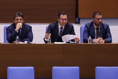 Даниел Митов беше изслушан в НС за действията на полицията при протеста в София