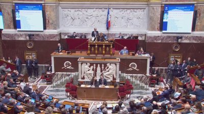 Тест за френското правителство: Националното събрание гласува бюджета за социално осигуряване