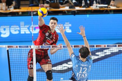 Алекс Николов блести при убедителната победа на Лубе в Шампионската лига